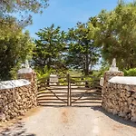 Rocas Villa *